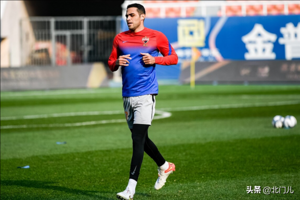 國足比賽突然調整：出局第2天，中超黑馬緊急應戰，歸化目標也來