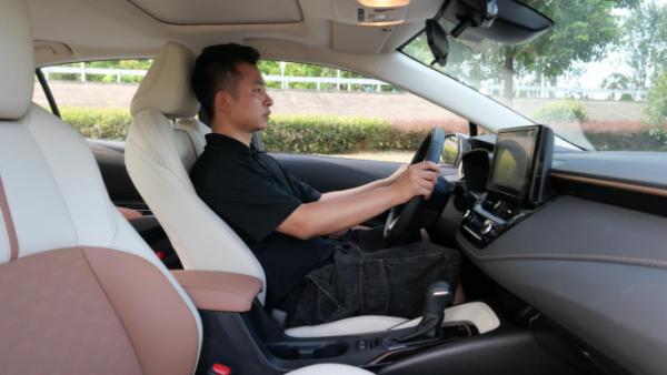 凱美瑞同款動力!頂配還不到16萬 豐田凌尚也太猛了吧? 凱美瑞同款動力!頂配還不到16萬 豐田凌尚也太猛了吧?