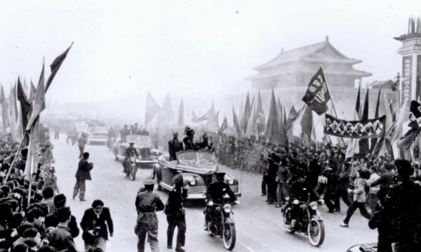 25萬志願軍為何戰後仍駐紮朝鮮？五年後撤離，才知偉人英明之處