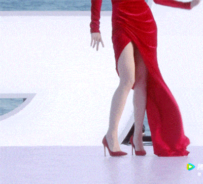 原來,女明星的紅毯造型已經卷到了這些細節 原來,女明星的紅毯造型已經卷到了這些細節