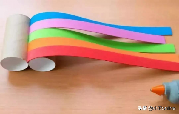 兩張紙&OpenCurlyDoubleQuote;捲一捲&rdquo;就能做望遠鏡，給孩子一個能玩到根本停不下來&hellip;