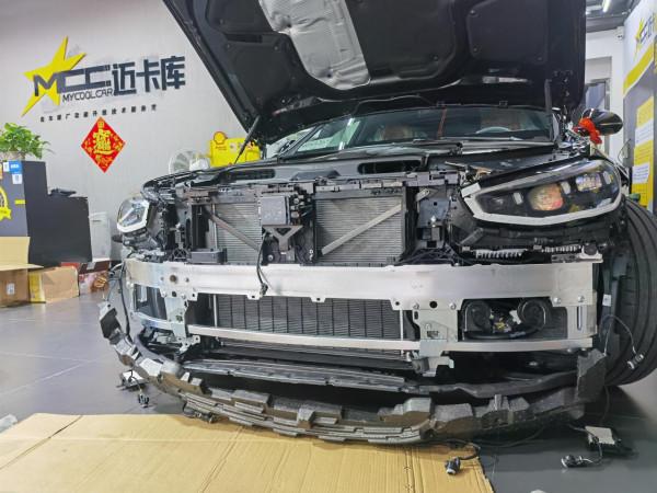 於細雨中潤色無聲！21款賓士S400L升級S450L四驅前臉、刀鋒輪轂等