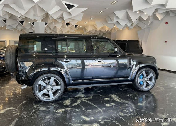 新車 | 約人民幣86萬起，路虎衛士V8實車曝光，競爭雷克薩斯LX600？