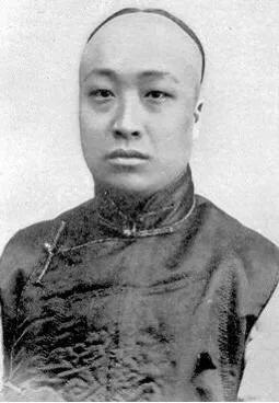 愛新覺羅家族之道光帝長子奕緯後裔簡述