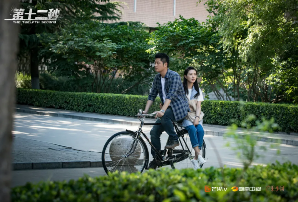 女人與自我，時間與敵人：《第十二秒》懸疑感背後的強精神核心