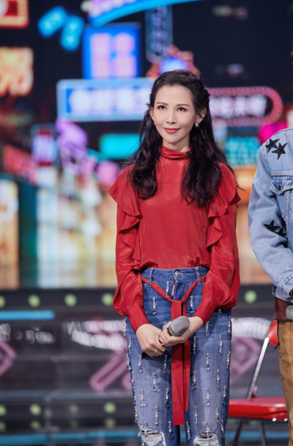港姐內地撈金咖位大跳水？袁詠儀新劇成宋佳陪襯，佘詩曼頻頻鑲邊