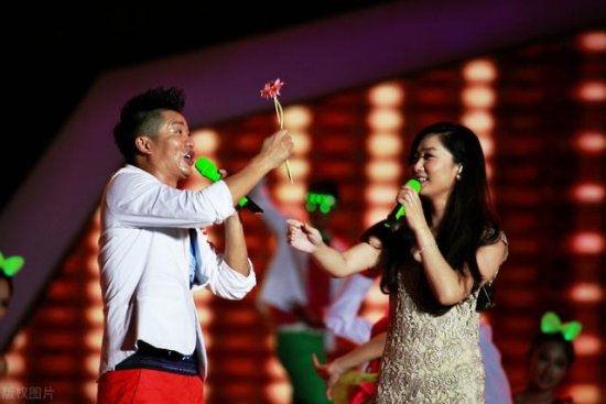 鳳凰傳奇，一個被我們錯怪了20多年的組合，看他們如何創造傳奇