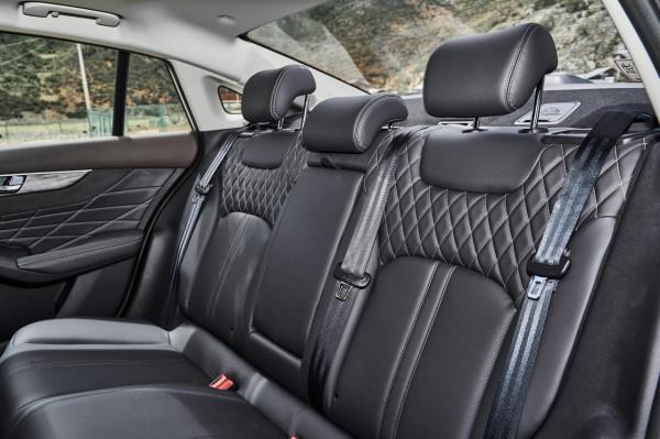 試駕賽道級寬體家轎奕炫MAX 從麗江自駕香格里拉納帕海