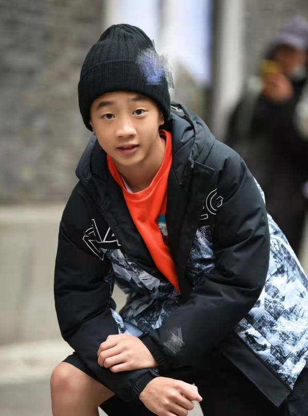 《爸爸去哪兒》萌娃們現狀，石頭魁梧，貝兒全能，費曼胖到認不出