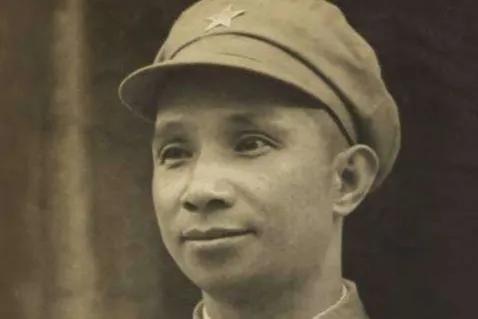 這位新四軍戰將曾與粟裕長期搭檔,若非過早犧牲,至少授上將 這位新四軍戰將曾與粟裕長期搭檔,若非過早犧牲,至少授上將