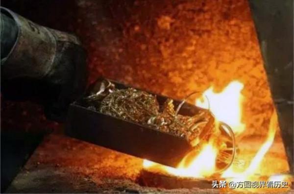 釣魚釣到遼代領兵金牌,拒絕上交,回家打成金手鐲,愚昧 釣魚釣到遼代領兵金牌,拒絕上交,回家打成金手鐲,愚昧