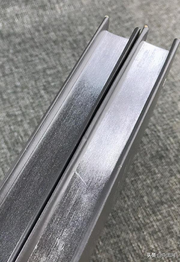 特裝本是形式大於內容嘛？