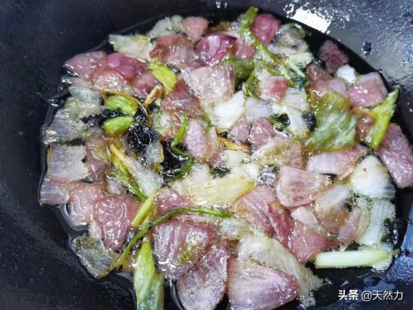 飯店的洋蔥拌木耳是怎麼做出來的，告訴你步驟和技巧，收藏好哦