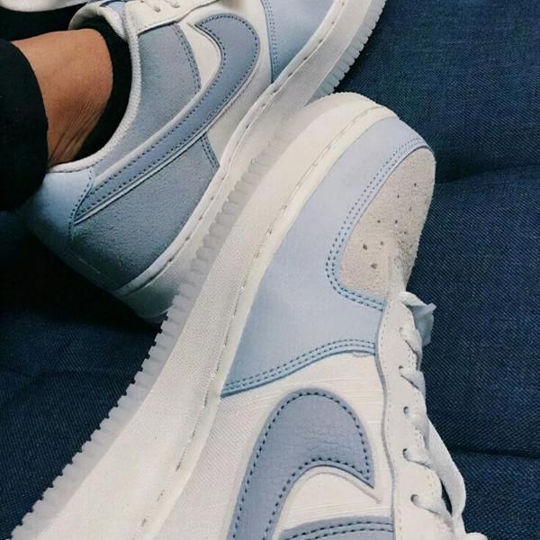 2022年度流行色：長春花藍