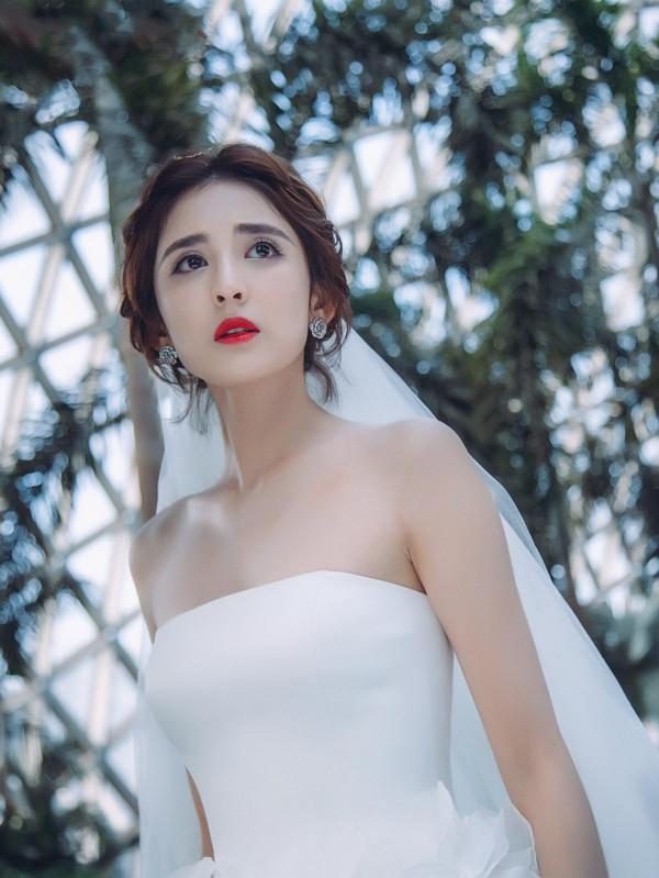 古力娜扎某影視劇拍攝現場生圖劇照