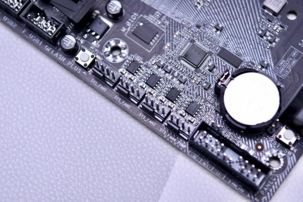 i9 12900K + i5 12600K深度解析！開創X86構架新時代