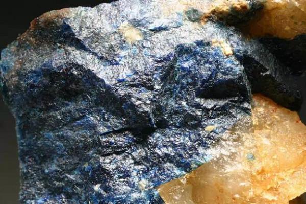 100種漂亮礦石，讓你大開眼界！還有鑑別方法哦