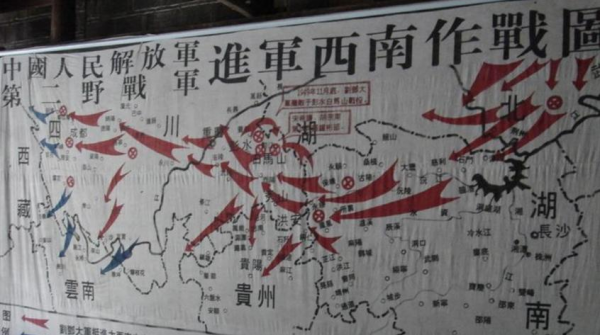 49年蘇聯作家西蒙諾夫南下見林彪：我想採訪一下功勳赫赫的135師