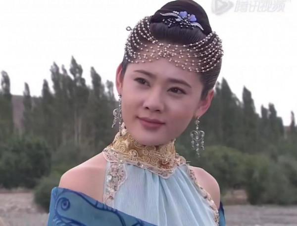 8位不靠煙燻妝黑化的反派女配,丹鳳眼、狐狸眼,個個貌美如花 8位不靠煙燻妝黑化的反派女配,丹鳳眼、狐狸眼,個個貌美如花