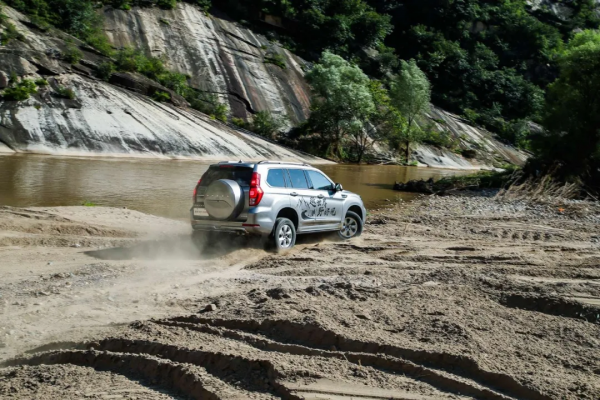 哈弗H9升級,走更野的路,玩更精緻的生活 哈弗H9升級,走更野的路,玩更精緻的生活