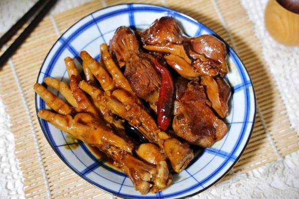 天氣涼了,不知道吃什麼,那就滷上一鍋肉來吃吧!夠吃好幾天了 天氣涼了,不知道吃什麼,那就滷上一鍋肉來吃吧!夠吃好幾天了