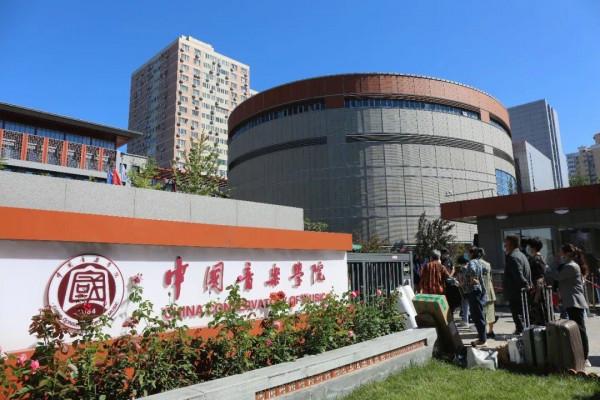 姚貝娜：拒絕做化療，剛爆紅就離世，父母至今不能接受
