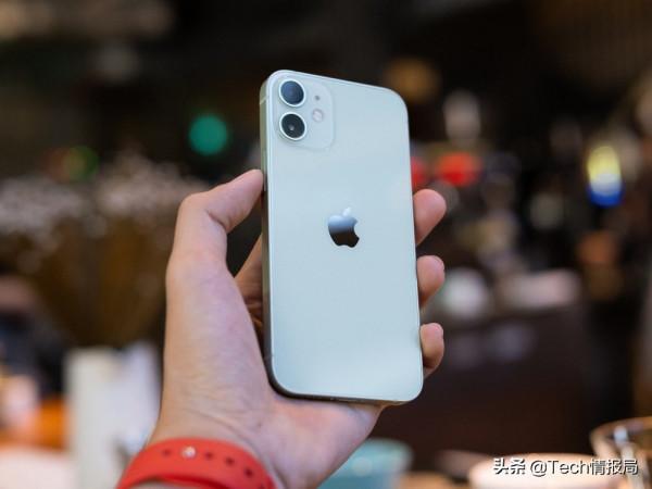 京東手機金榜:蘋果、小米機型最多,華為拿下消費者滿意手機金獎 京東手機金榜:蘋果、小米機型最多,華為拿下消費者滿意手機金獎