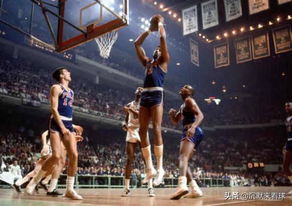 NBA歷史上單賽季場均資料之最:張伯倫不愧為資料之王 NBA歷史上單賽季場均資料之最:張伯倫不愧為資料之王