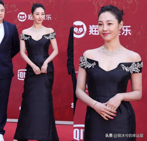 北影節開幕紅毯上的女明星誰是你心中的最佳造型呢