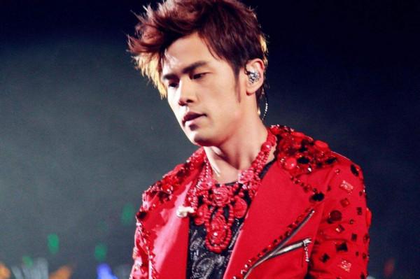 有錢也沒用！這7位明星的病個個都是疑難雜症，謝霆鋒怕遺傳孩子