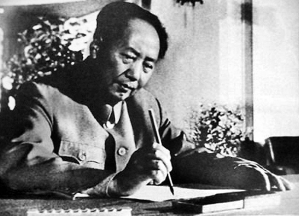 長津湖開戰第7天，金日成見毛主席，稱：朝鮮軍指揮權也交彭德懷