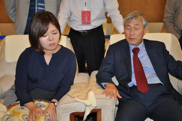 2005年,中國圍棋手嶽亮娶韓棋手,相差3個月的姐弟戀:夫唱婦隨 2005年,中國圍棋手嶽亮娶韓棋手,相差3個月的姐弟戀:夫唱婦隨