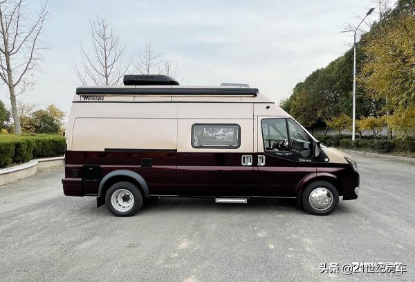 邁巴赫同款配色?這款福特房車只能打82分,剩下的666 邁巴赫同款配色?這款福特房車只能打82分,剩下的666