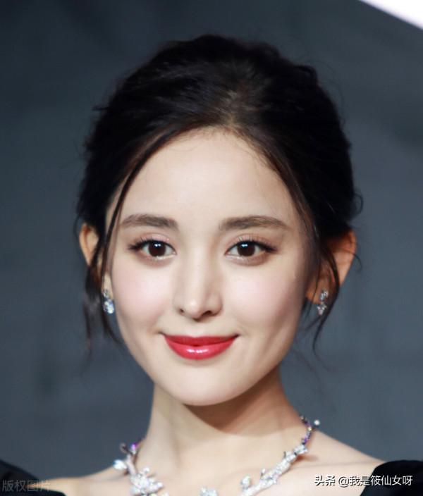 古力娜扎，第五張嘟嘴照片最可愛