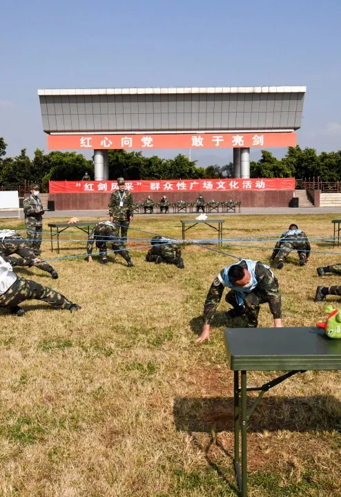 東風快遞員的週末,原來軍營生活也可以這麼潮! 東風快遞員的週末,原來軍營生活也可以這麼潮!