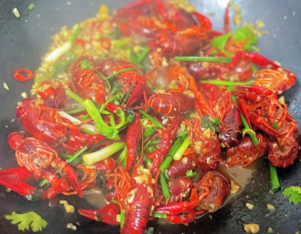 ‼️蒜香小龍蝦的家庭做法，好吃到尖叫，根本停不下來