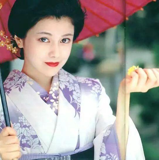 日本良子皇后“眯眯眼”基因太強，影響了重孫女，雅子再美也無用