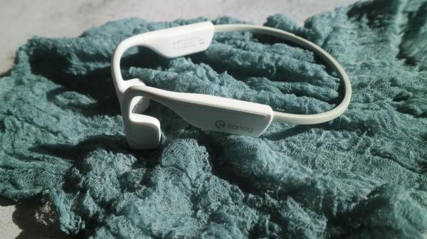 我隔壁那傢伙搶走了我的耳機？那可是Sanag A11S秘境寒鴉的新品呀