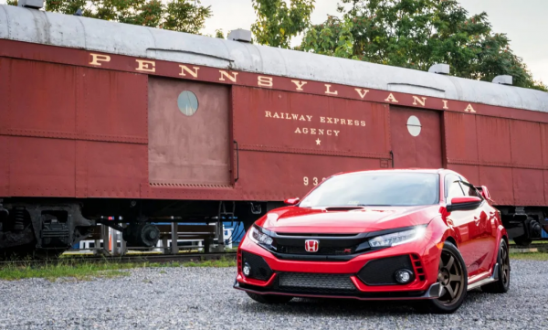 紅色車搭配什麼顏色的輪轂