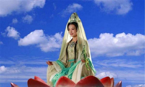 大鬧天宮時是悟空的敵人，為何取經路上卻爭著幫猴哥？他們在怕誰