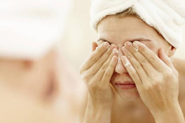 拯救面板乾燥，趕走造成皮脂膜受損的三大元兇