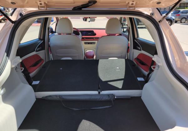 再試尤拉好貓：「油電之爭」的本質，其實更像手機與相機的競爭？