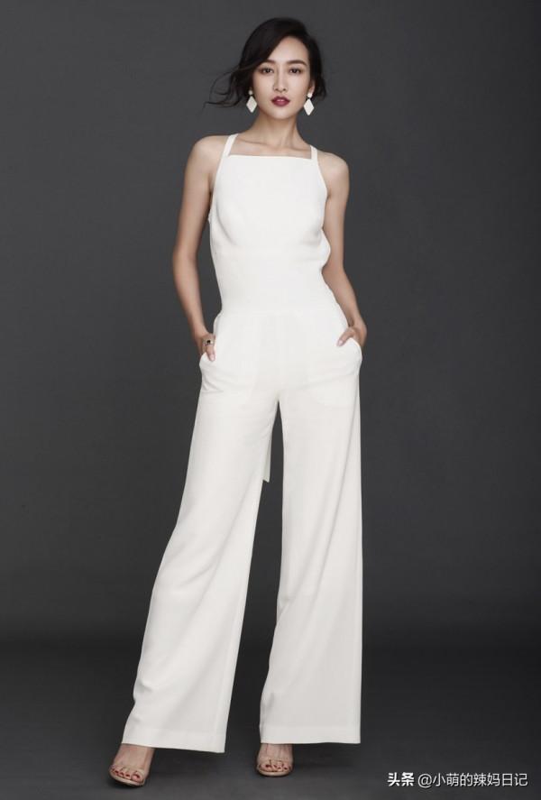 白褲子可別亂穿，穿錯真的很尷尬！學明星這樣搭，秒變時髦精