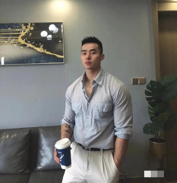 181cm高顏值教練,這畫面太優啦.... 181cm高顏值教練,這畫面太優啦....