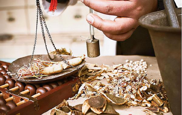 3期巨塊型肝癌，在靶向+中藥控制下，實現高質量帶瘤生存至今