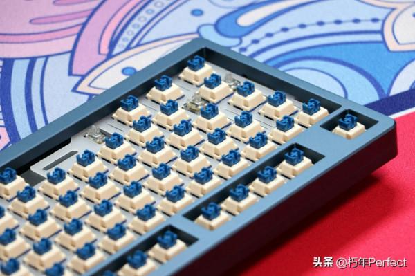 KBDfans Odin98 金屬鍵盤套件組裝分享