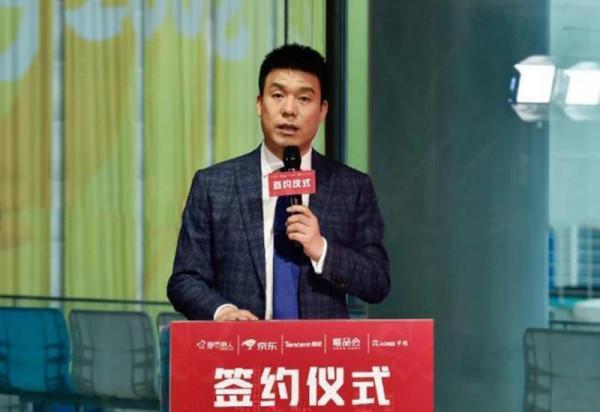 福建小保安靠女人賺錢，打造東方維多利亞，85億身價入選富豪榜