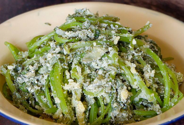 春天蒸野菜，別隻會放麵粉，多放2樣，顏色翠綠，鬆散不粘