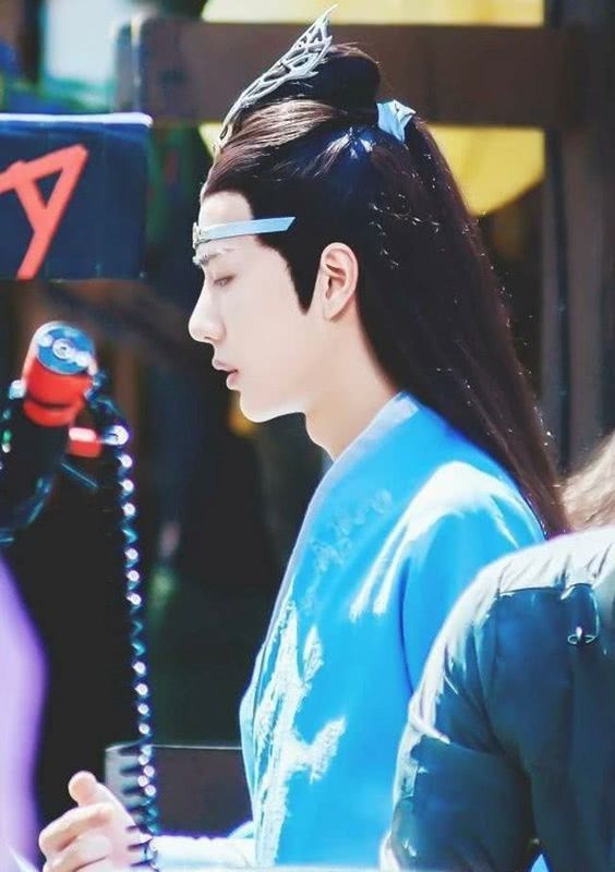 沒有貴氣別挑戰藍色，這6位藍衣古裝美男俊秀清雅，個個撩撥人心