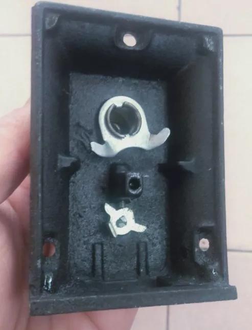 774型黑色門鎖的內部構造（774-A型雙保險黑色單舌門鎖，三）